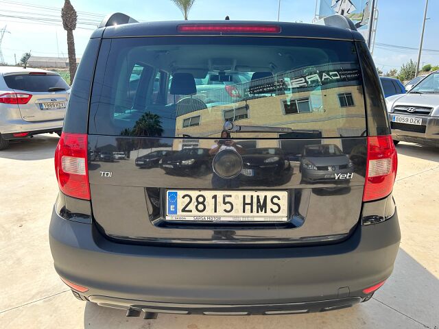 SKODA YETI FRESH 2.0 TDI MANUAL SPANISH LHD IN SPAIN 143000 MILES SUPER 2012